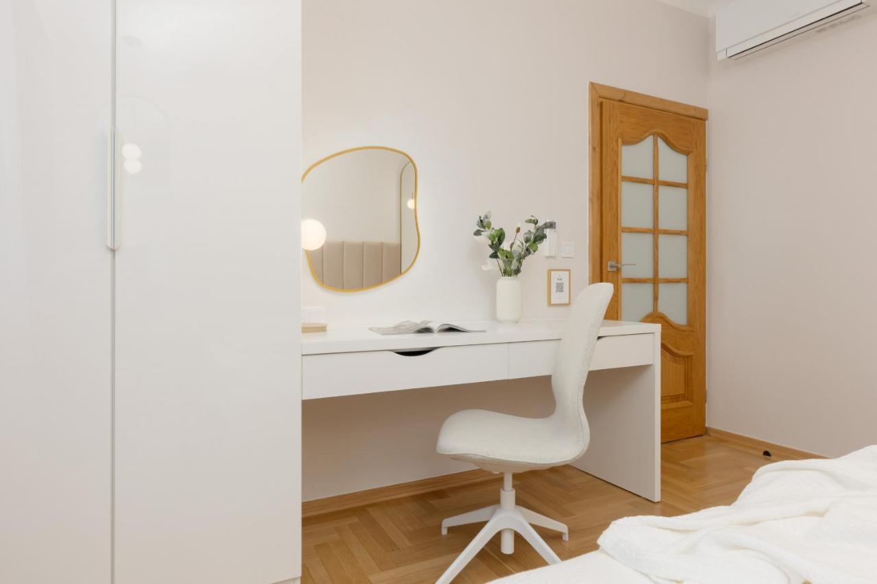 Bright Apartment Kasprzaka Warsaw Wola Near Metro Station By Noclegi Renters Buitenkant foto