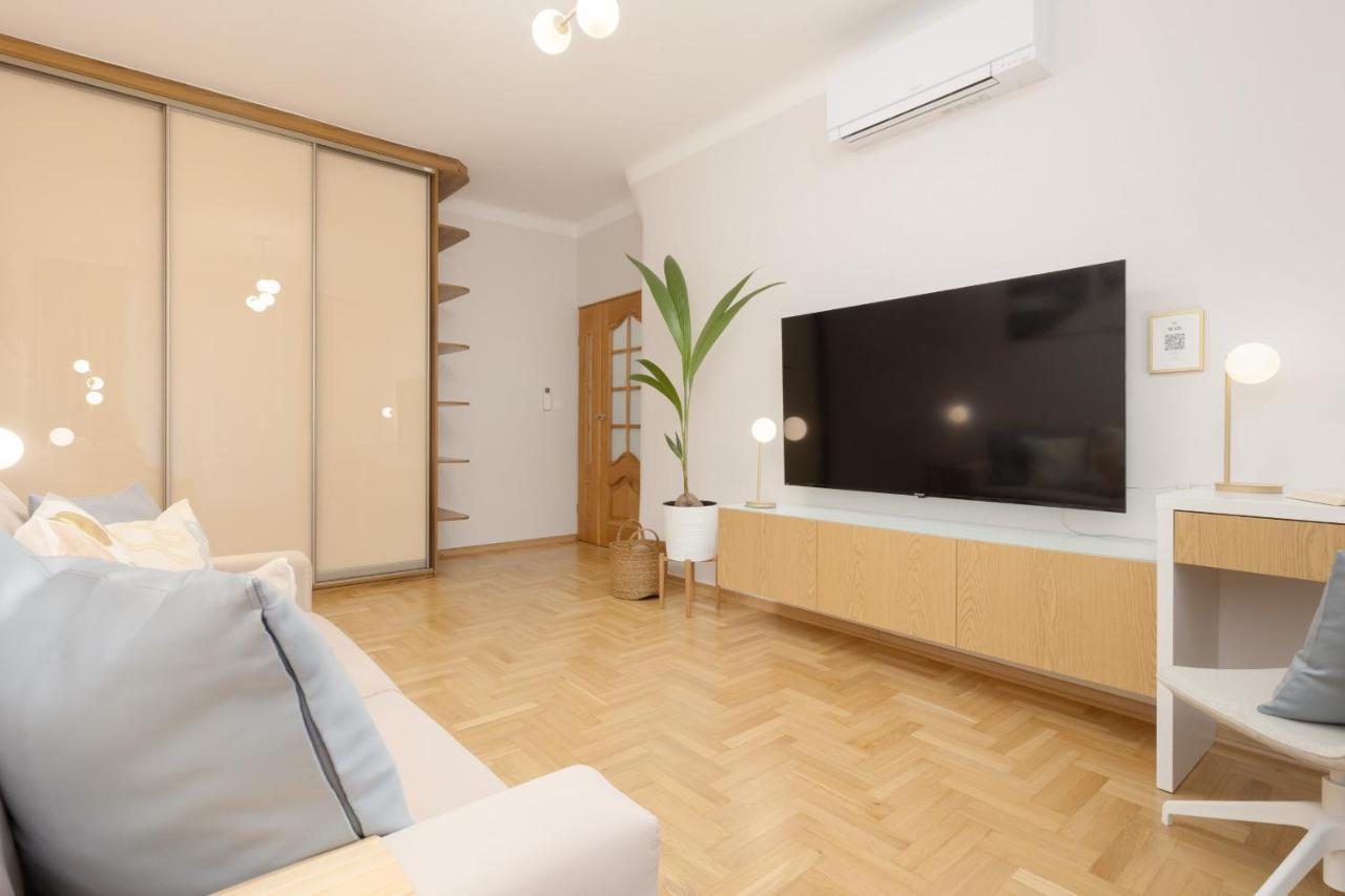Bright Apartment Kasprzaka Warsaw Wola Near Metro Station By Noclegi Renters Buitenkant foto