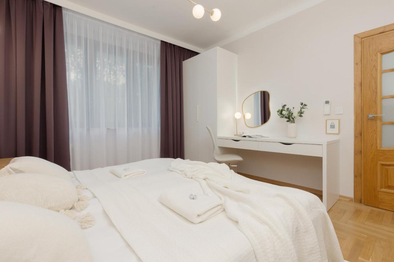 Bright Apartment Kasprzaka Warsaw Wola Near Metro Station By Noclegi Renters Buitenkant foto